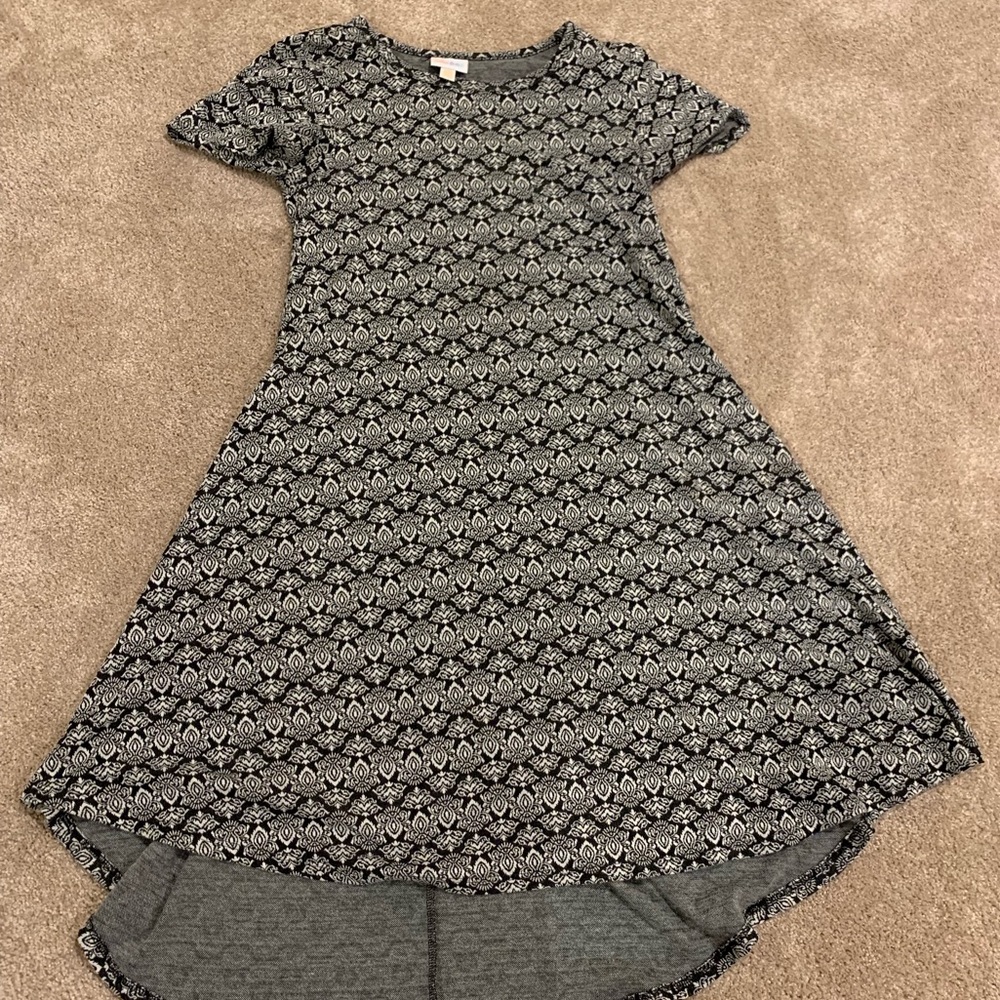 LuLaRoe black and white Carly